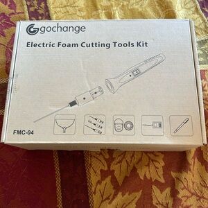 Electric foam cutting tool kit